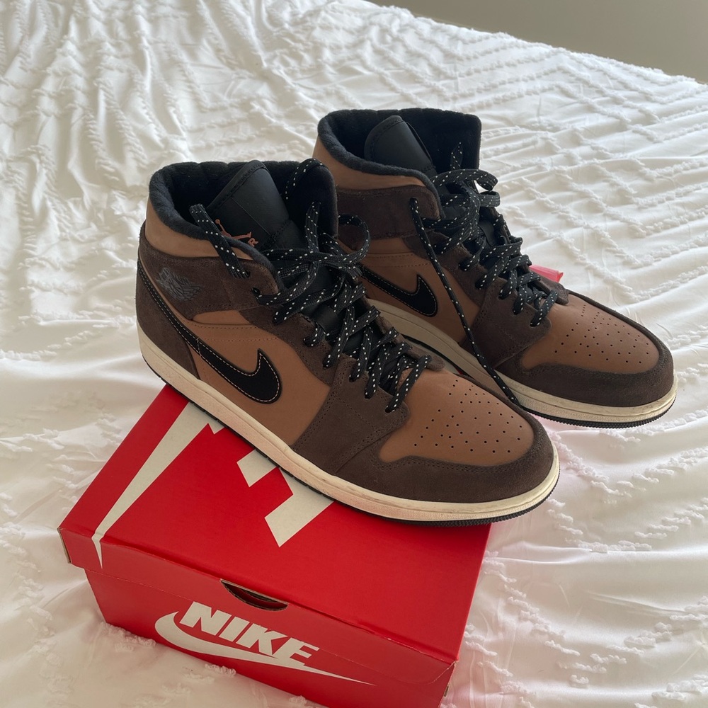 Nike Air Jordan’s - Jordan 1 Mid SE Black and Brown